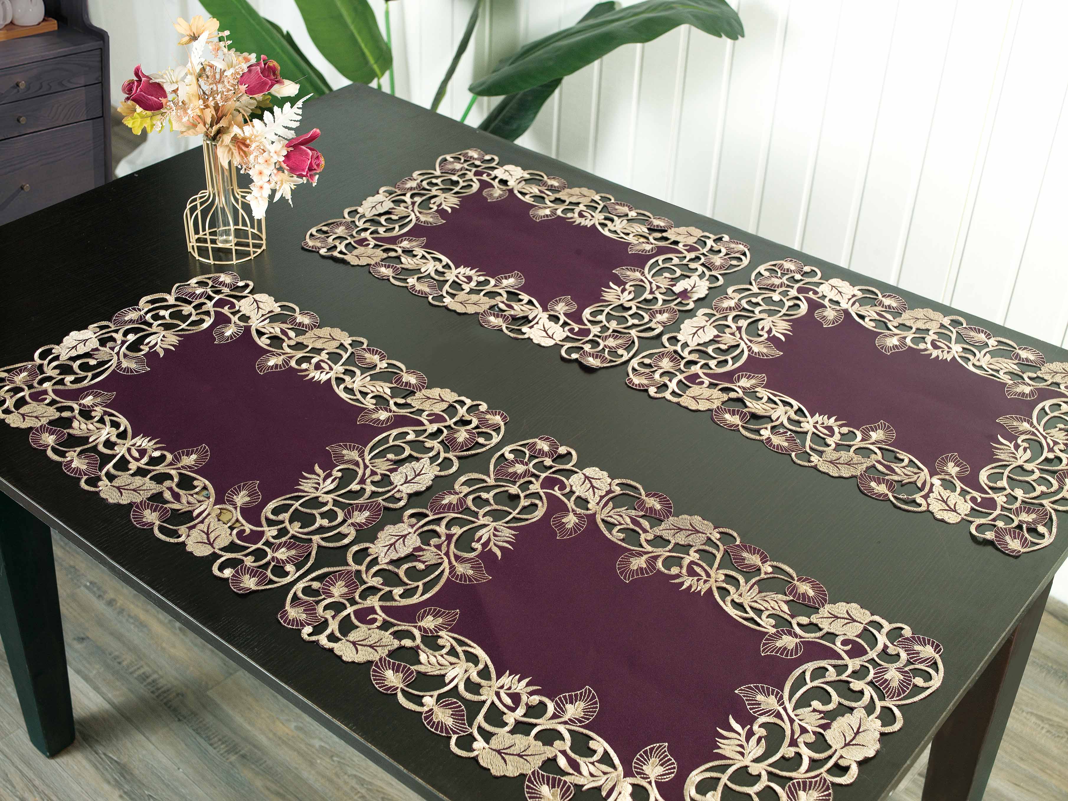 Velvet Plum – Plum Gold Table Placemats, Tarantino Collection Artistic Dining Décor 12*18 inch